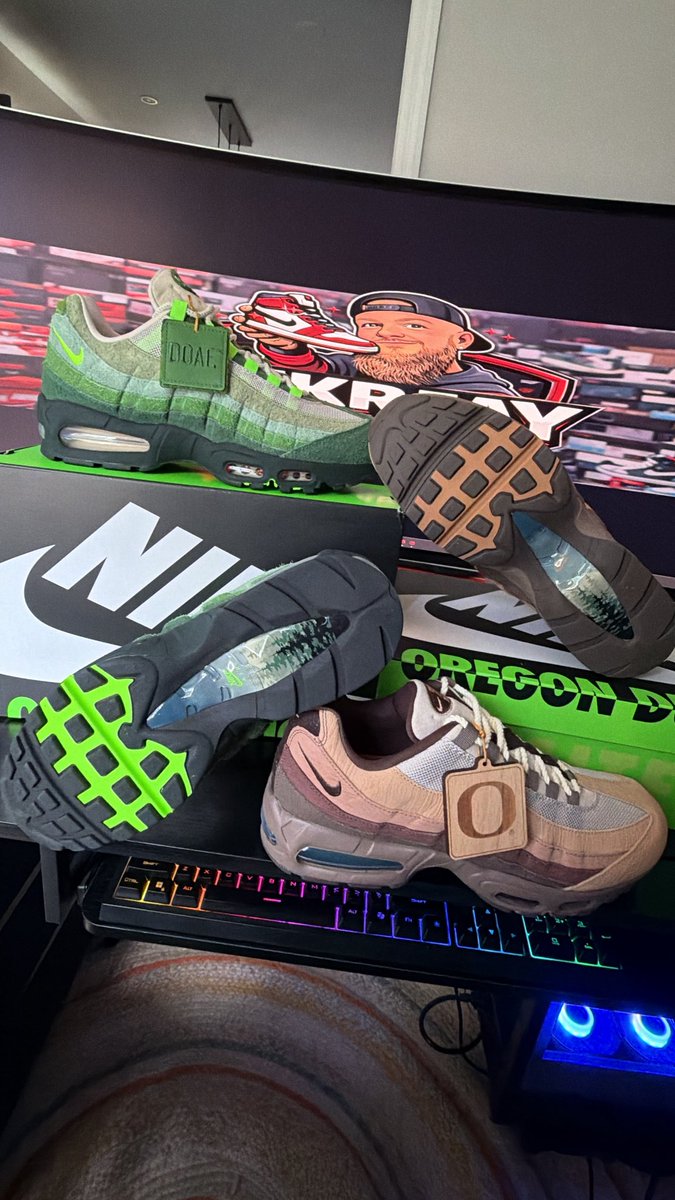 snkrjay_305's tweet photo. Shout out to @goatapp for the next day shipping these are niice 🦆🔥 @ducksofafeather https://t.co/7JZf0g8E6X