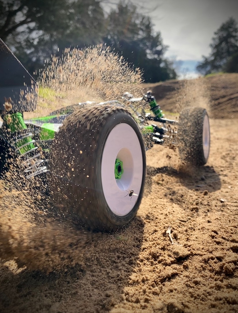 Traxxas tweet media