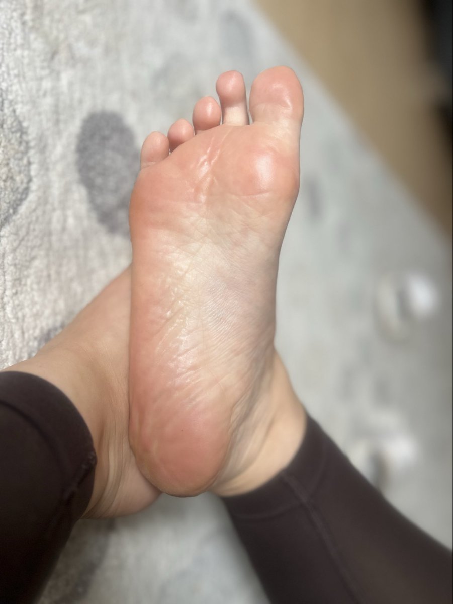 _hazel_le's tweet photo. Soft, shiny… and impossible to ignore.✨ https://t.co/AU1LgaH9Vp