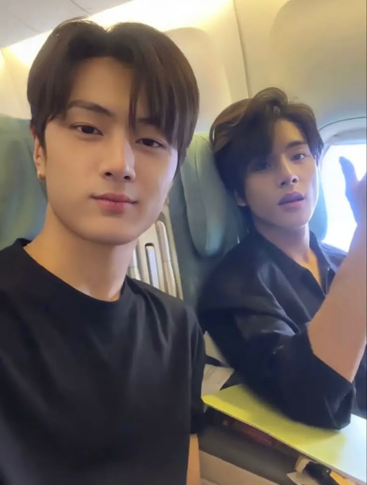 ɜ)⁠♡⁠(⁠ε tweet media