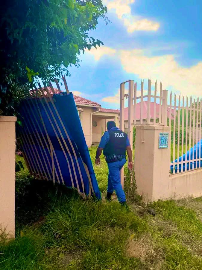 Blackbone🧡💙💚 tweet media