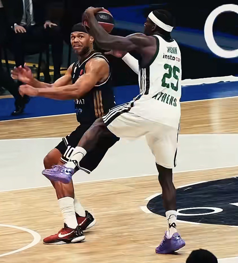 Nunni 😴 tweet media