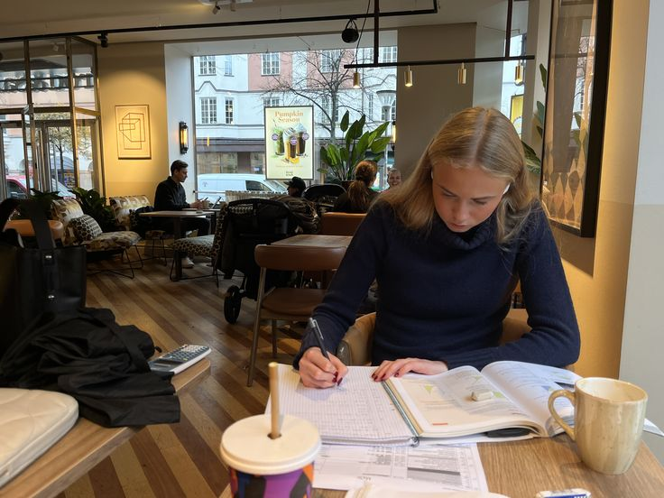 madeleine✶ tweet media