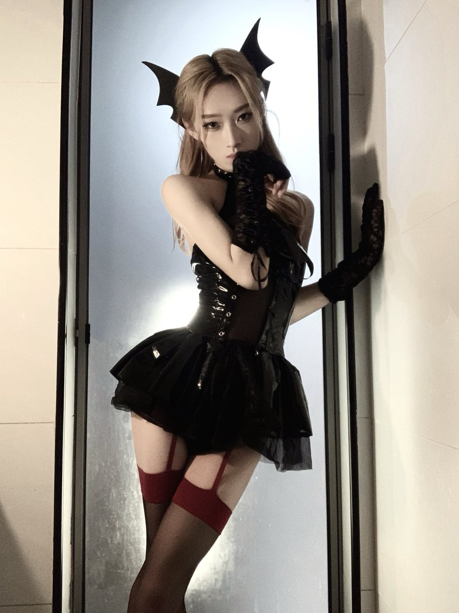 用户1906 tweet media