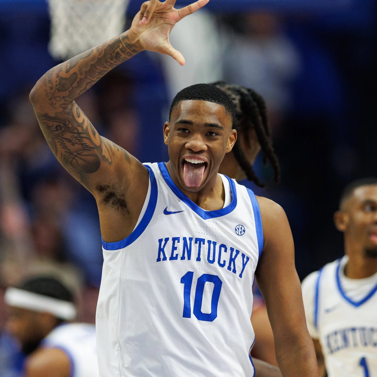 Buddy 🏀😼 tweet media