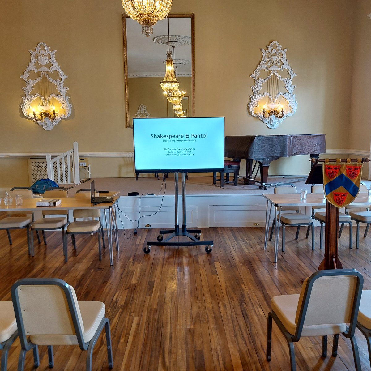 𝐃𝐚𝐫𝐫𝐞𝐧 𝐅𝐫𝐞𝐞𝐛𝐮𝐫𝐲-𝐉𝐨𝐧𝐞𝐬 tweet media