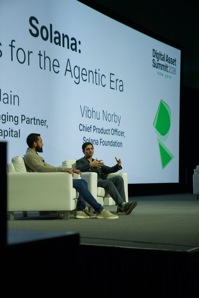 Grayscale tweet media