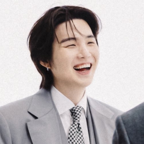 Update SUGA 🌎 (Slow) tweet media