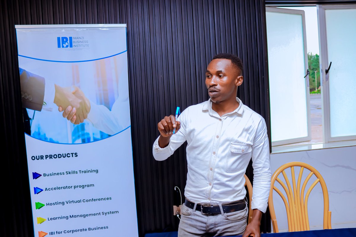 BusinessImanzi's tweet image. In the afternoon Day  3️⃣ , #participants learned how to assess their business performance by analyzing profit, expenses, and financial position for better decision-making 💼📈🌱
#AgriMSMEs #FinancialLiteracy #InclusiveFinance