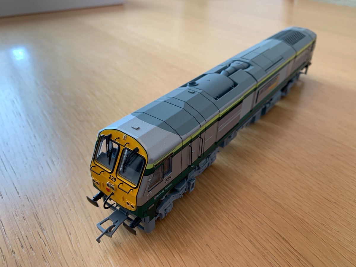 Model_Rail_'s tweet photo. Murphy Models class 201

Ends Thu 26th Mar @ 12:44pm

https://t.co/zr1VUffgPL

#ad #modeltrains #modelrailroad #modelrailway https://t.co/tEKdc0LMHw