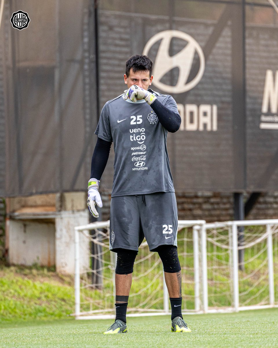 Club Olimpia tweet media