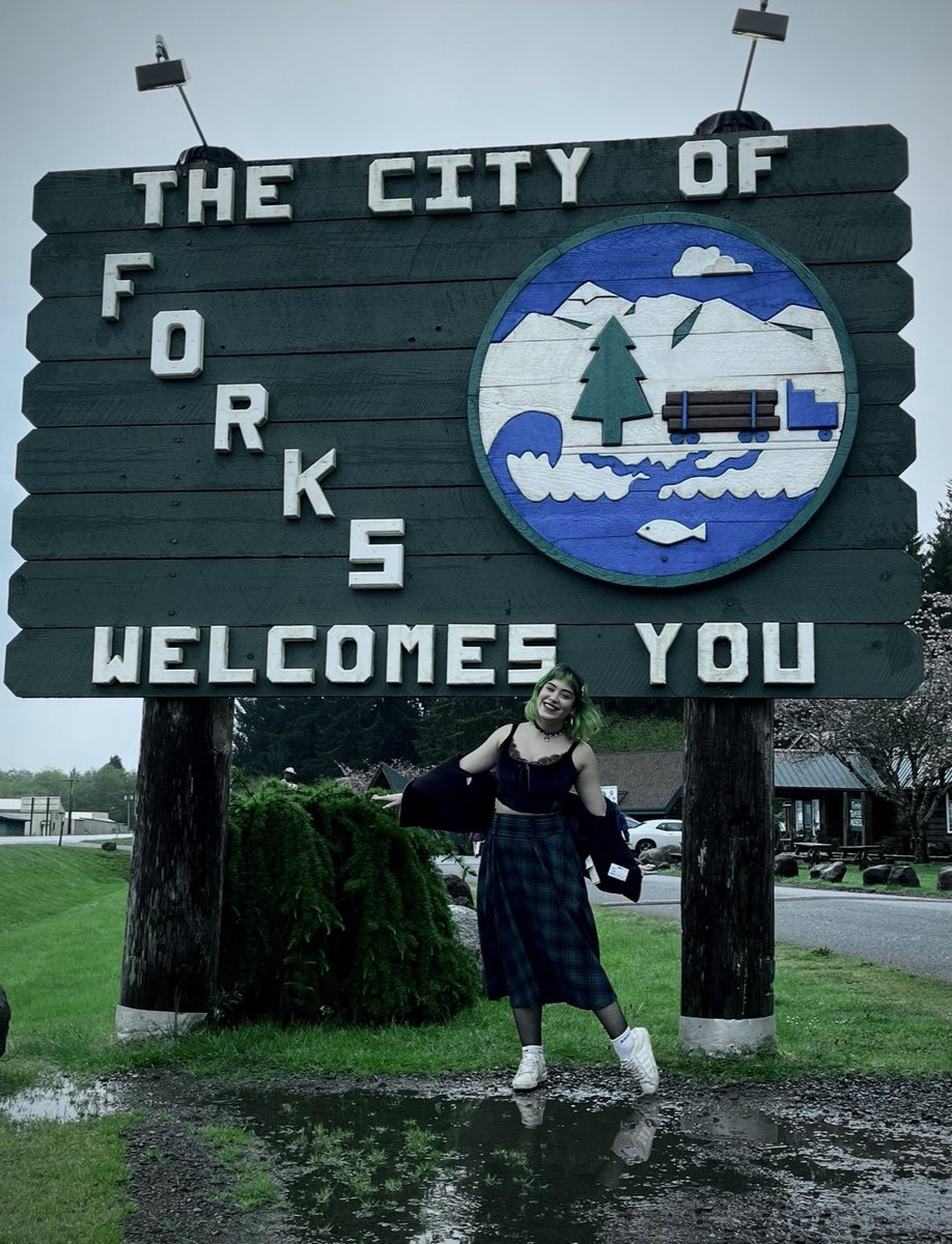 Emo Raviolposting ➡️ IEROWEEN L.A tweet media