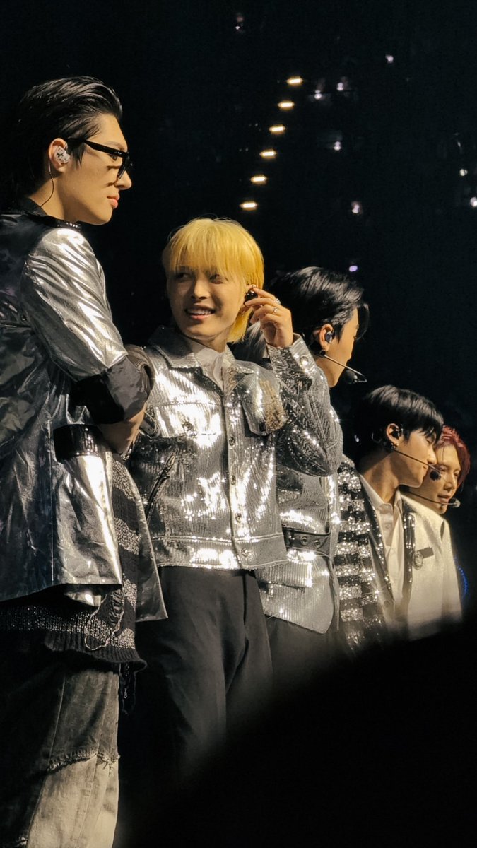 not gwenchana 🍒 tweet media