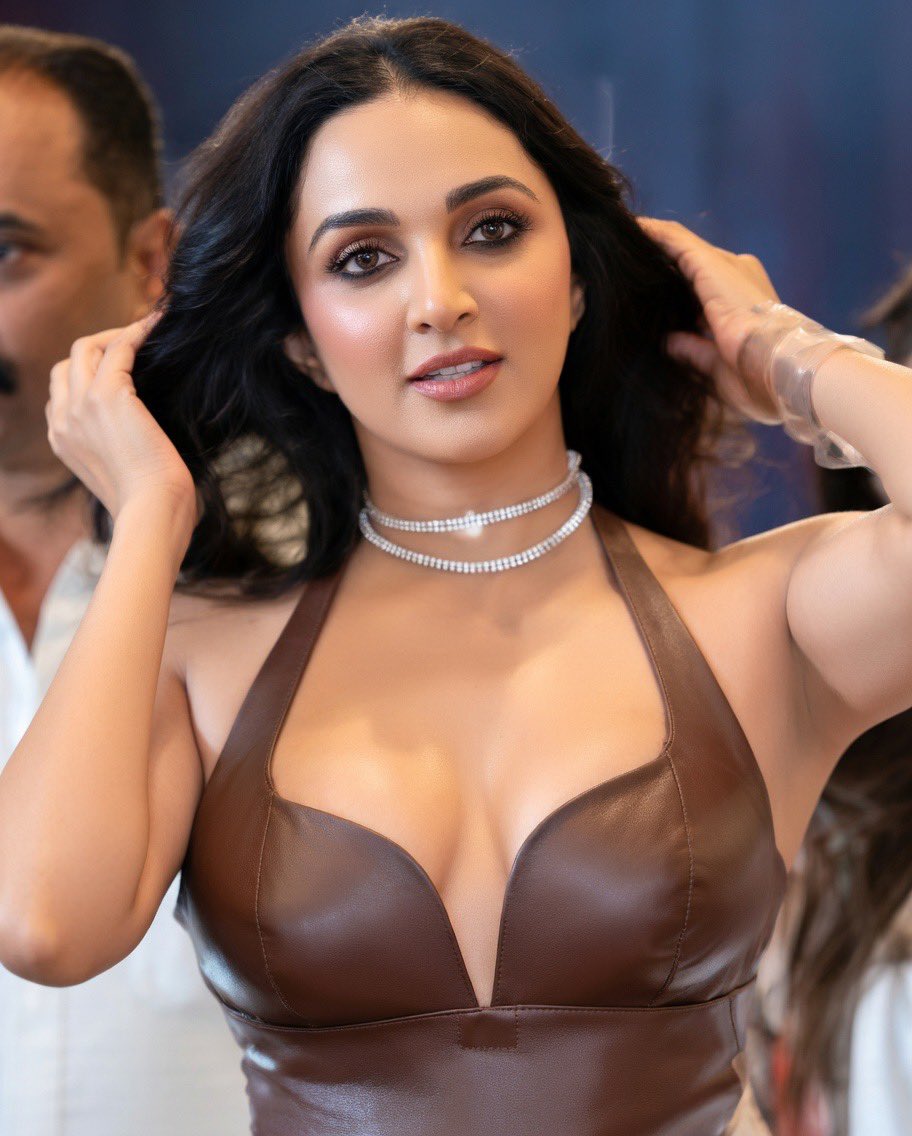 Actress S!ave tweet media