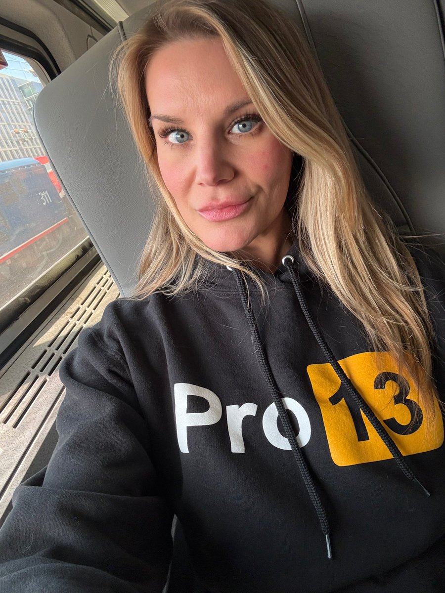 CamerynMorie ✈️ NYC 5/12-5/15 tweet media