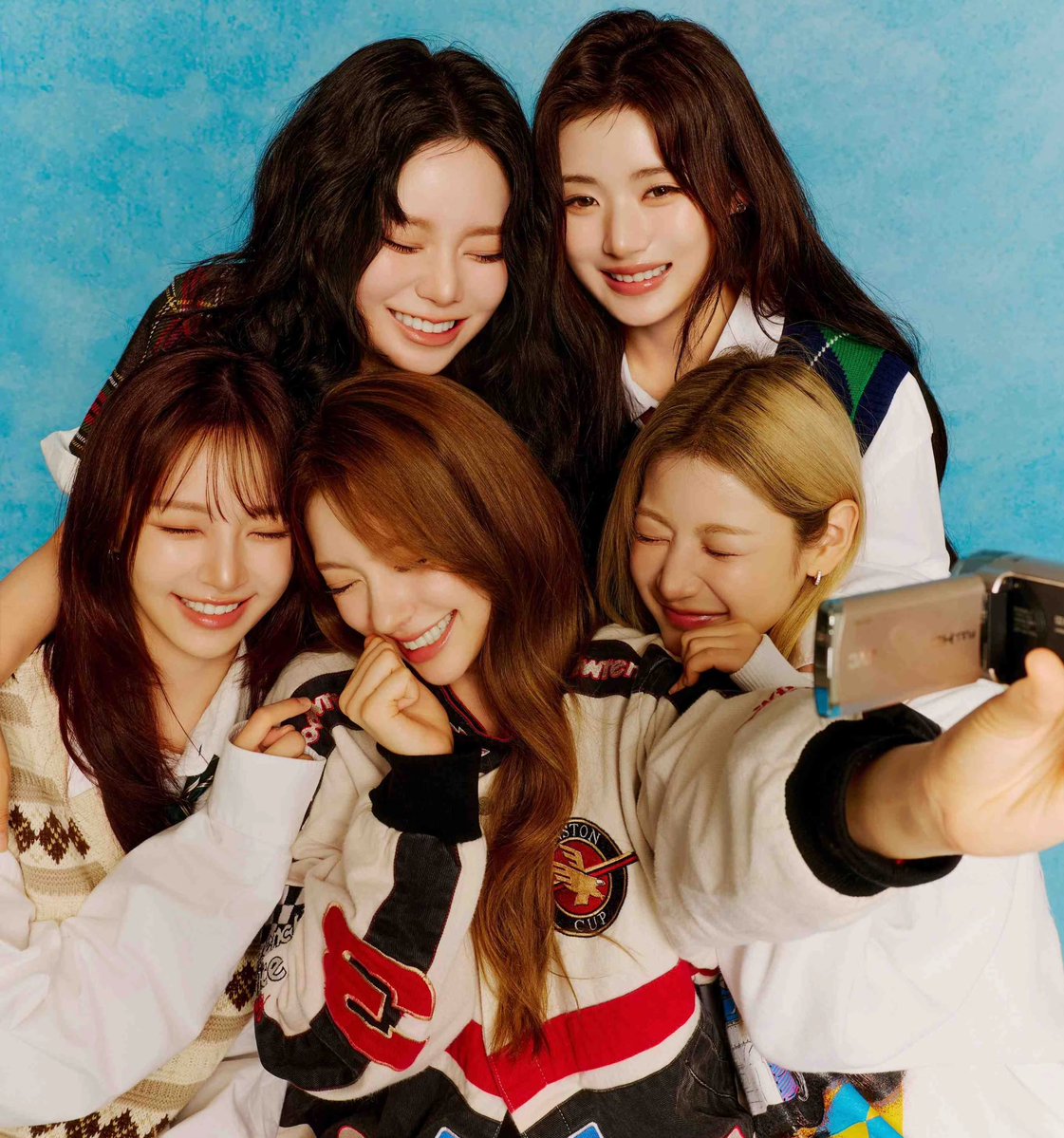 FIFTY FIFTY MAIL tweet media