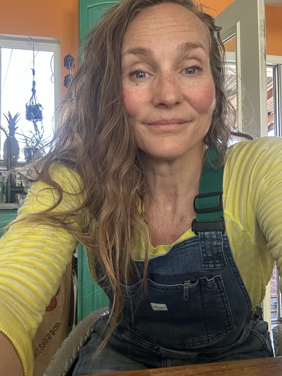 ryan rae harbuck | wanted TO BE A CHAIR tweet media