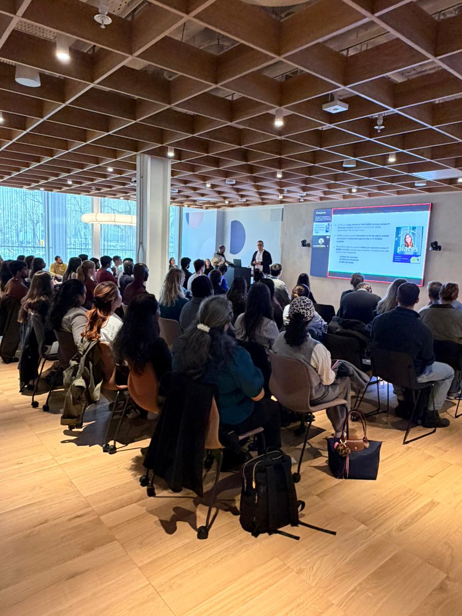 EURESIreland's tweet photo. Thanks to everyone who joined ‘Your Career Takes You Places’ event last week! ✨ Great insights from @ErasmusIreland, @EuresSpain, EURES Germany and big thanks to @LinkedIn for hosting and sharing expert networking tips. 🙌
#withEURES #EURESjobs https://t.co/EoSkdlqmaj