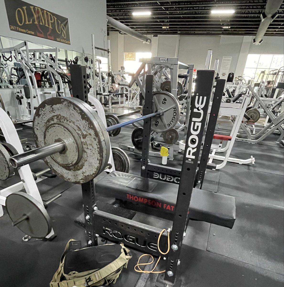 jeff benzos tweet media