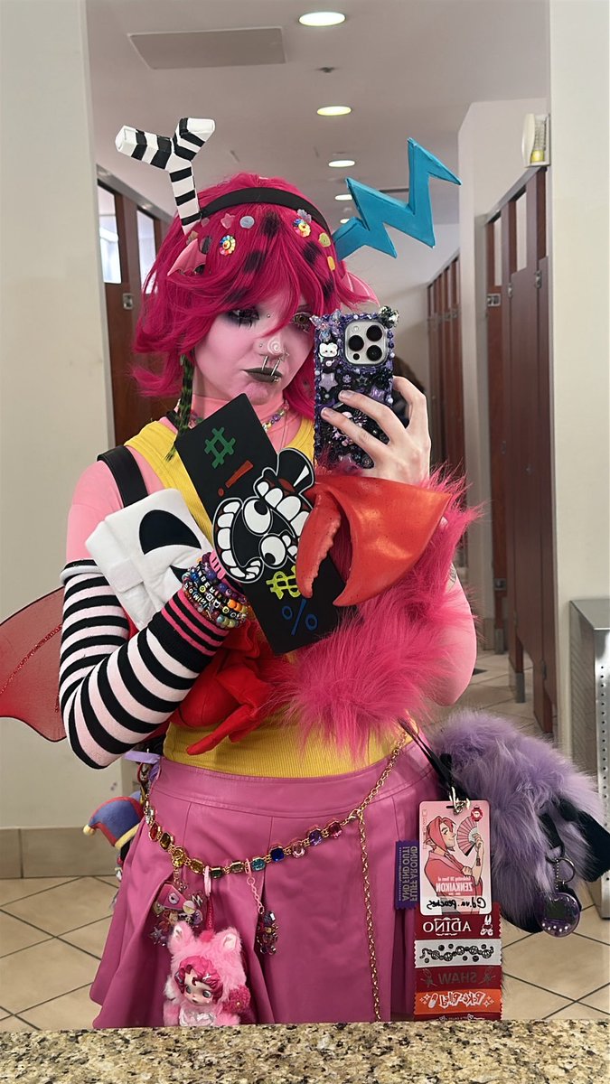 peaches ☆ tweet media