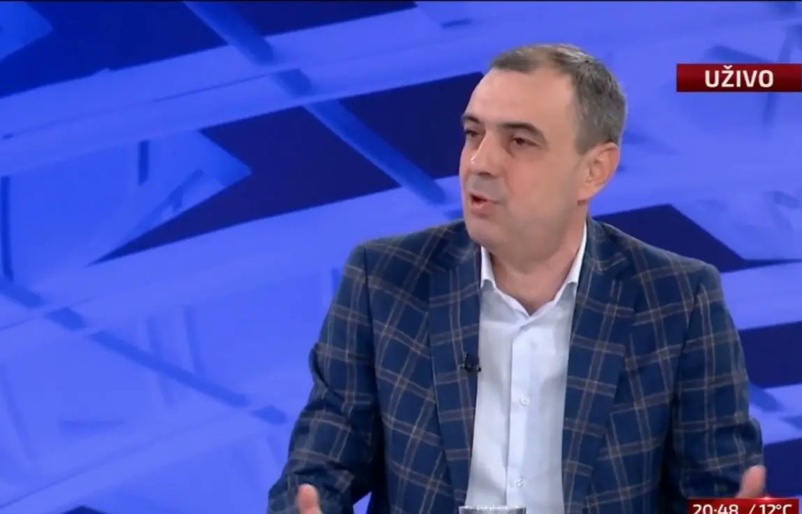 Slobodni građani tweet media