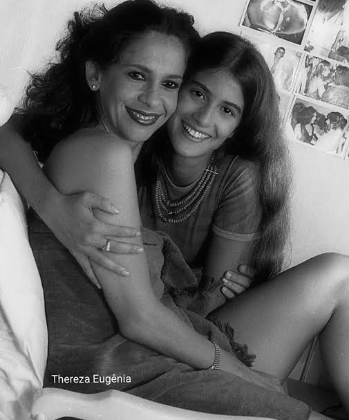 Paula Sampaio Moreti tweet media