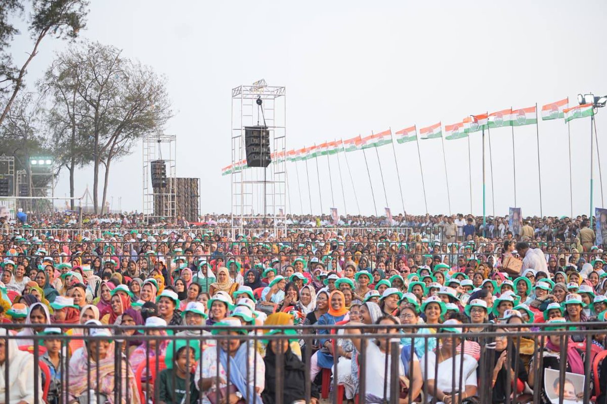 A public meeting was held at Kozhikode, which was addressed by the Hon’ble Congress President @Kharge ji along with LoP <a href="/RahulGandhi/">Rahul Gandhi</a> ji, who joined the meeting virtually.

The meeting was organized to give a boost to the UDF campaign ahead of the upcoming elections in the state.