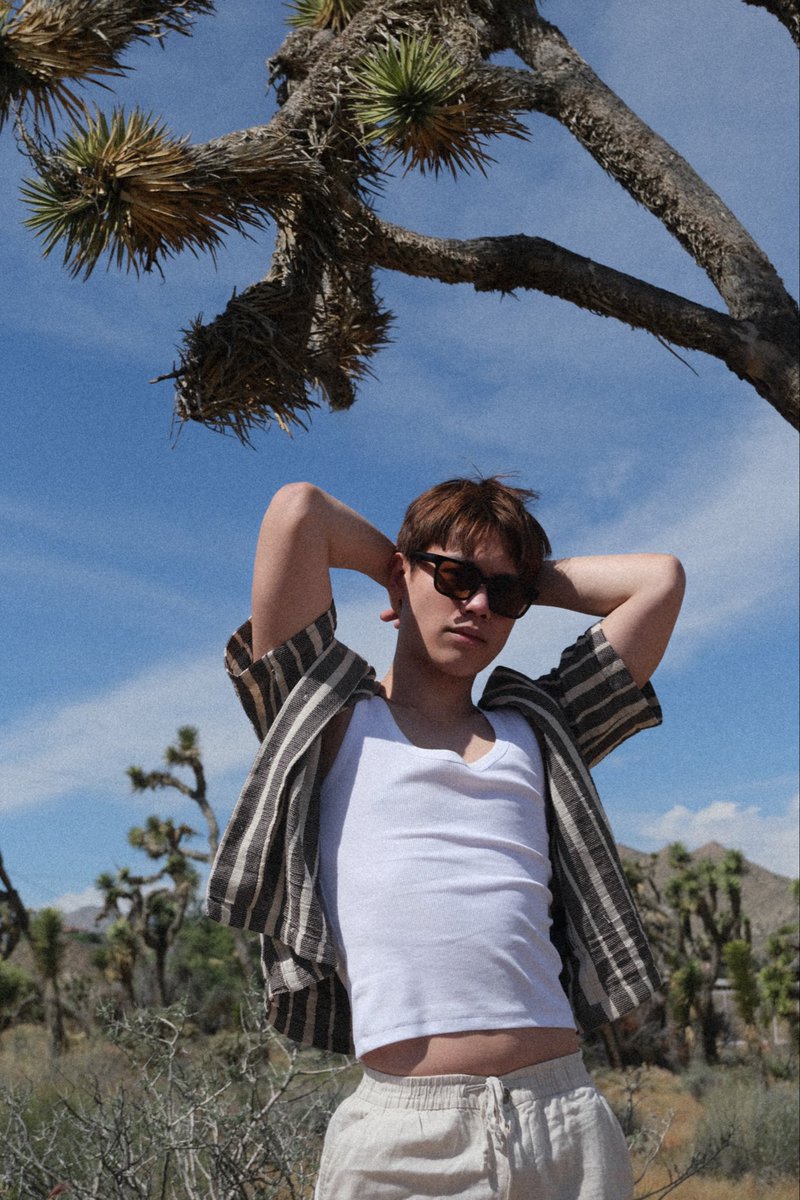 ChildeMoone's tweet photo. Desert rendezvous https://t.co/dkGnYIpwGy