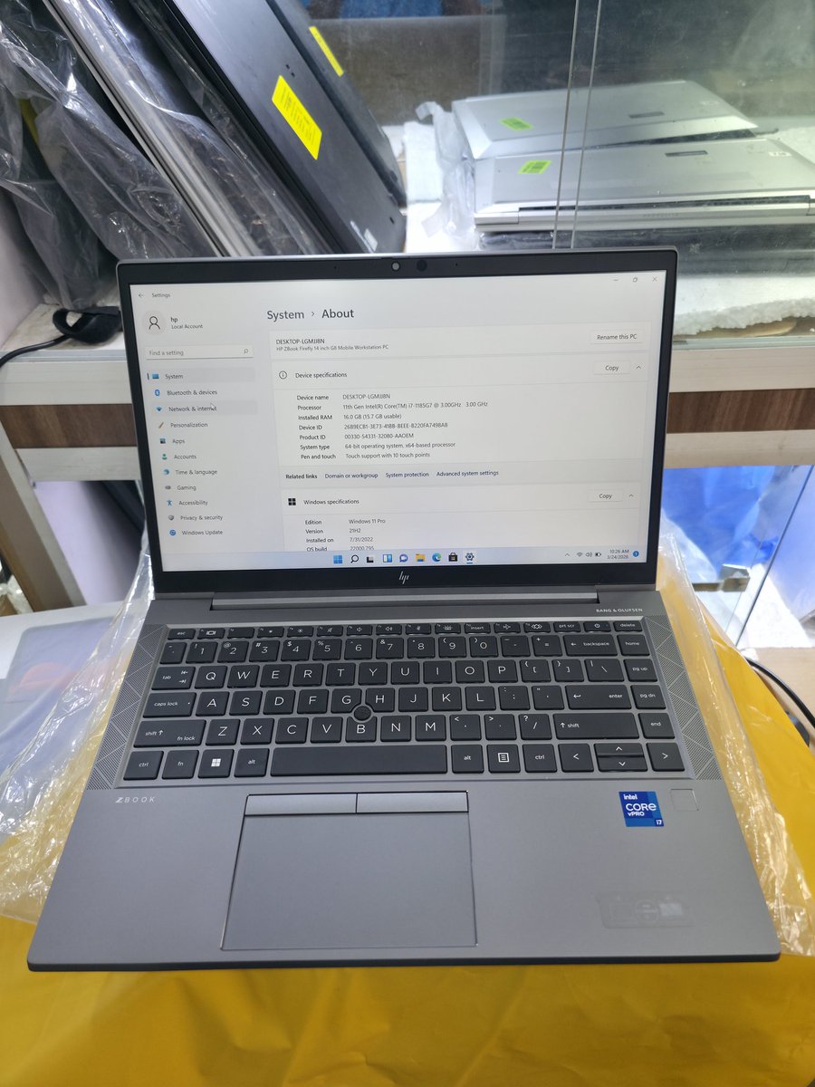 SamuelKolawole0's tweet photo. We're making online buying safe and reliable again

Client from X saw my advert about a Zbook and reached out on Whatsapp 
 
🎉

Store pick up completed for 

HP Zbook Firefly 14 G8 Core i7-11th Gen 16/512GB touchscreen display delivered at Ikeja Lagos 

Congrats @Adekunlejosh1