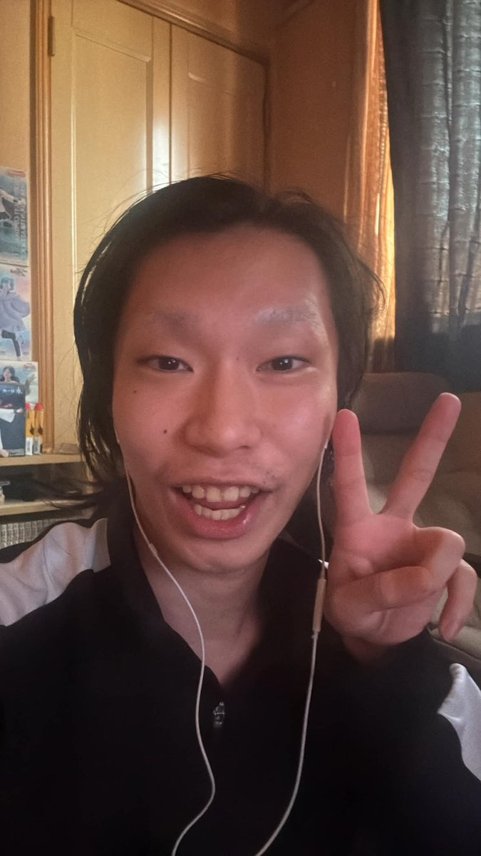 コカたろう tweet media