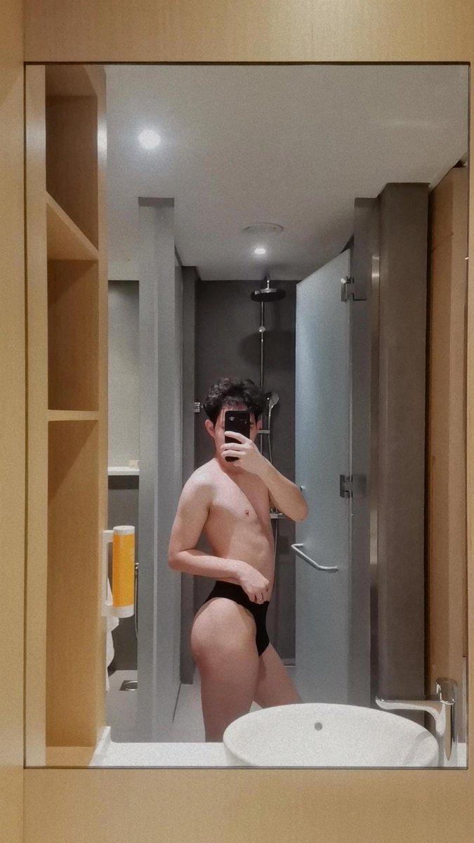 httpcaliberr's tweet photo. 📍Ras Al Khaimah 

Wanna have fun tonight 😈🍑 https://t.co/oELaCvcYy1