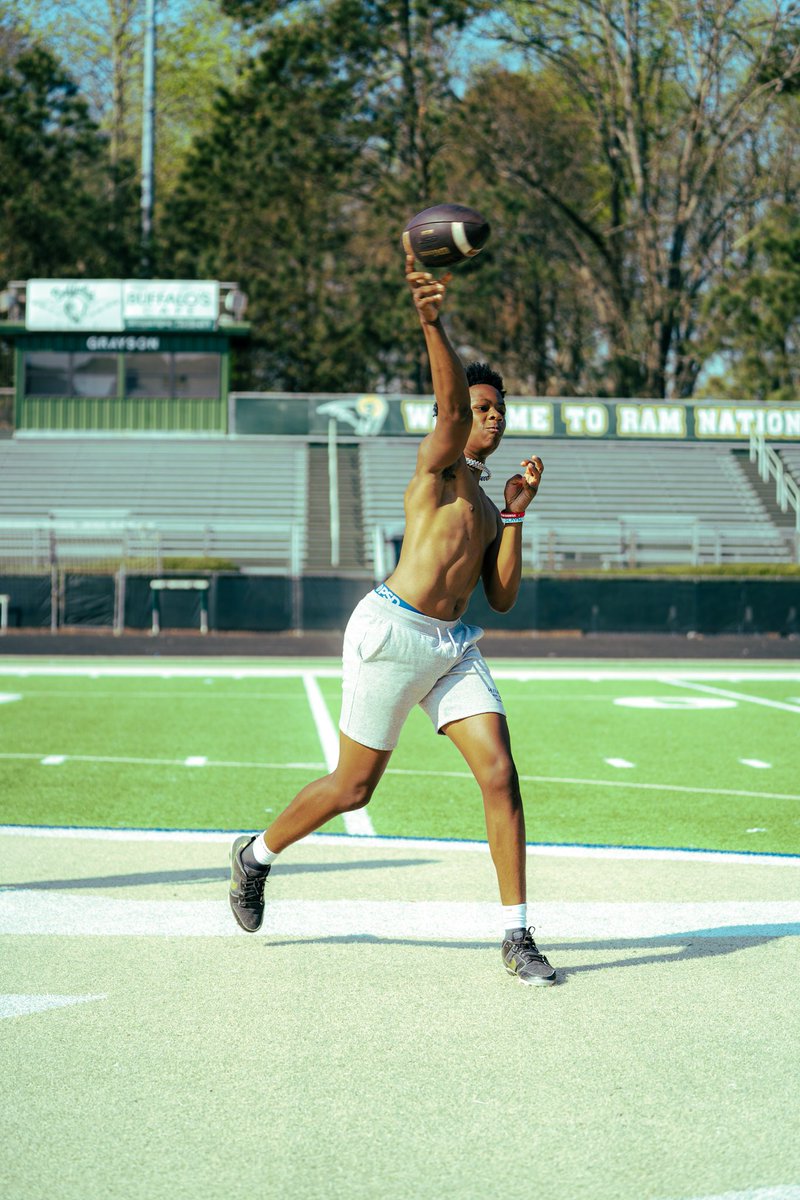 KJSimpson1178's tweet photo. Working hard this off season to be the best version of myself #neverstopworking https://t.co/SXePMaqSkC