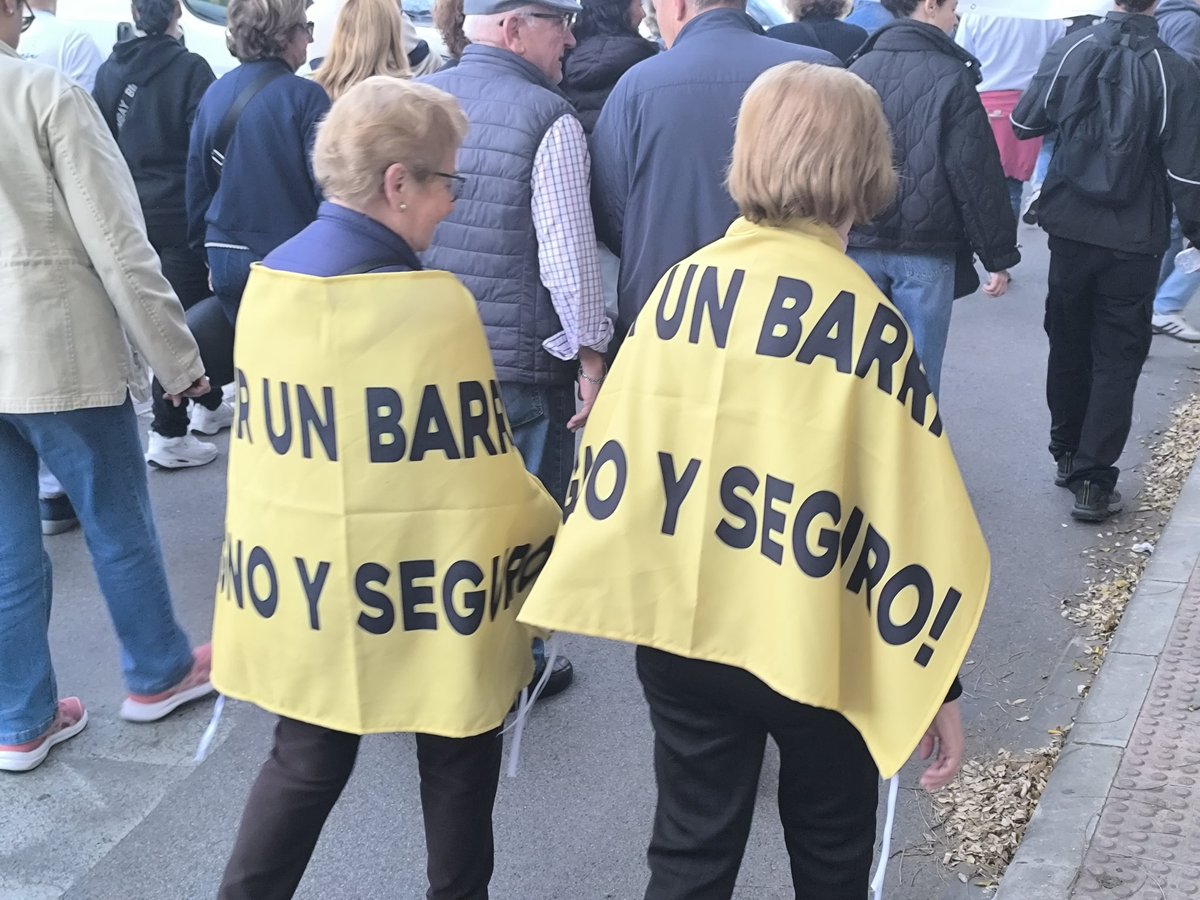 Vecinos afectados albergues Macarena tweet media