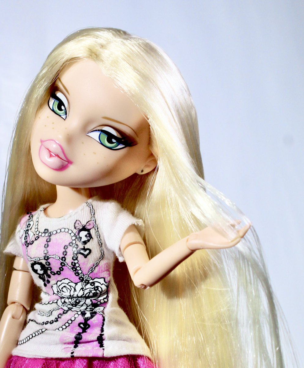 Crestxn🦄 tweet media