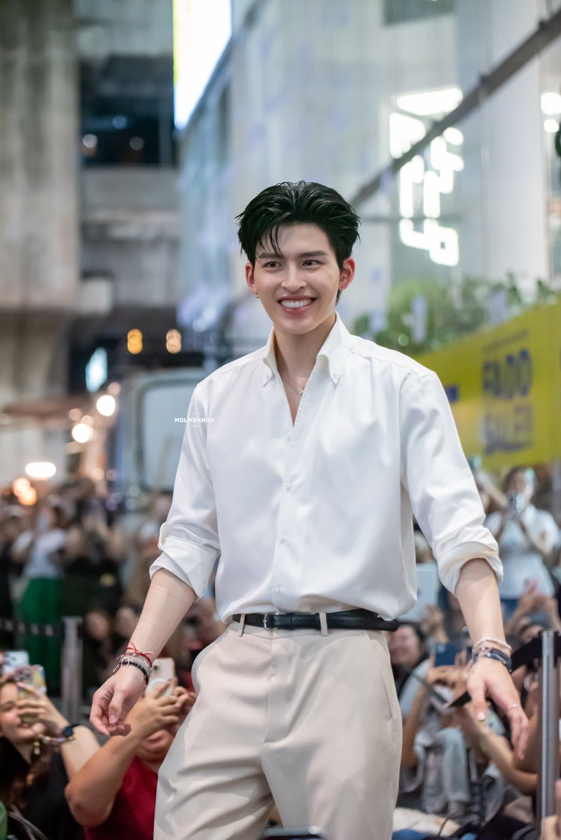 MoL ~ Noknoy 📸 🦋🐶🖤🤍🦖 tweet media