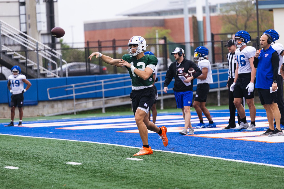 HCU Football tweet media