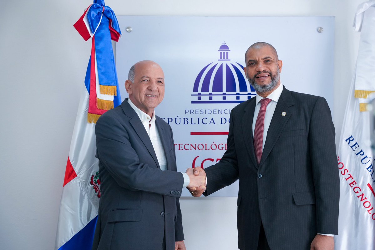 Centros Tecnológicos Comunitarios tweet media