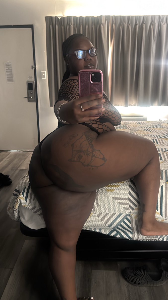 Ms.Bunzzz🦋 tweet media