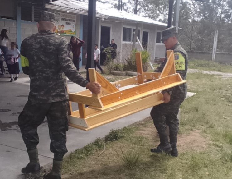 Fuerzas Armadas de Honduras tweet media