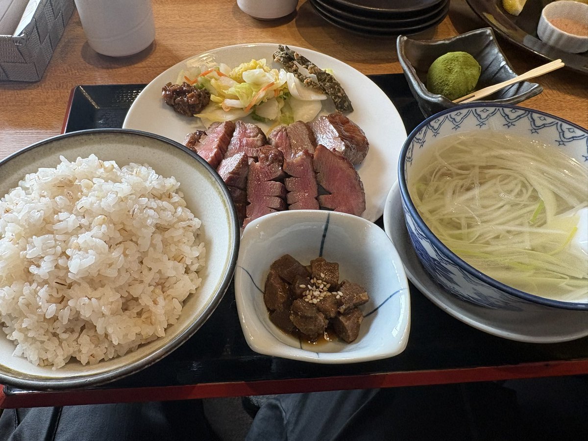 _xKaMe's tweet photo. 牡蠣当たったけどなんだかんだ楽しかった仙台 https://t.co/goBzZErngg