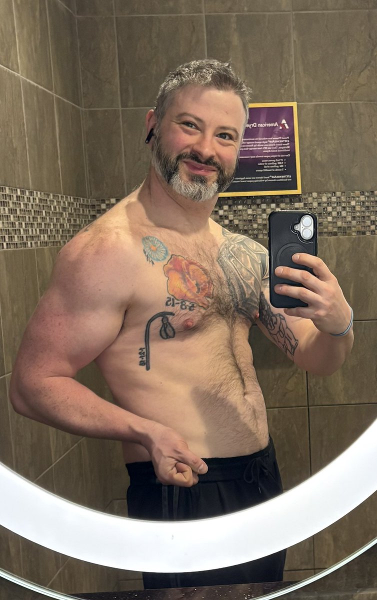 Matkat83 tweet media