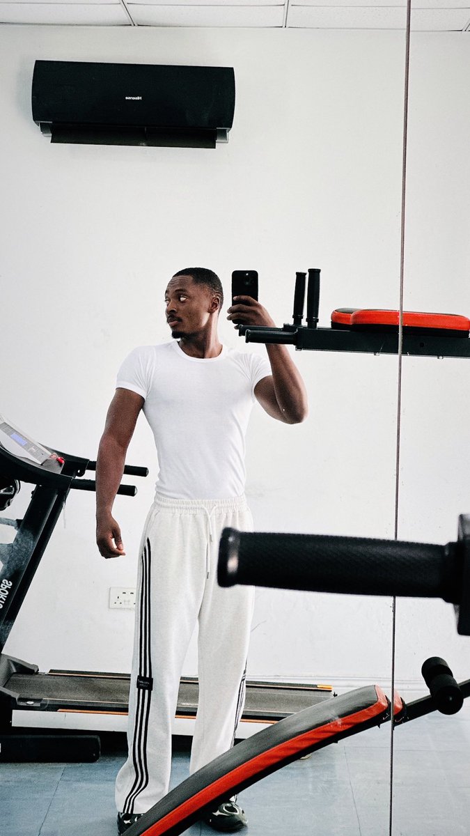NapoleonSamuel9's tweet photo. 🏋🏾 https://t.co/qELNWI2Stb
