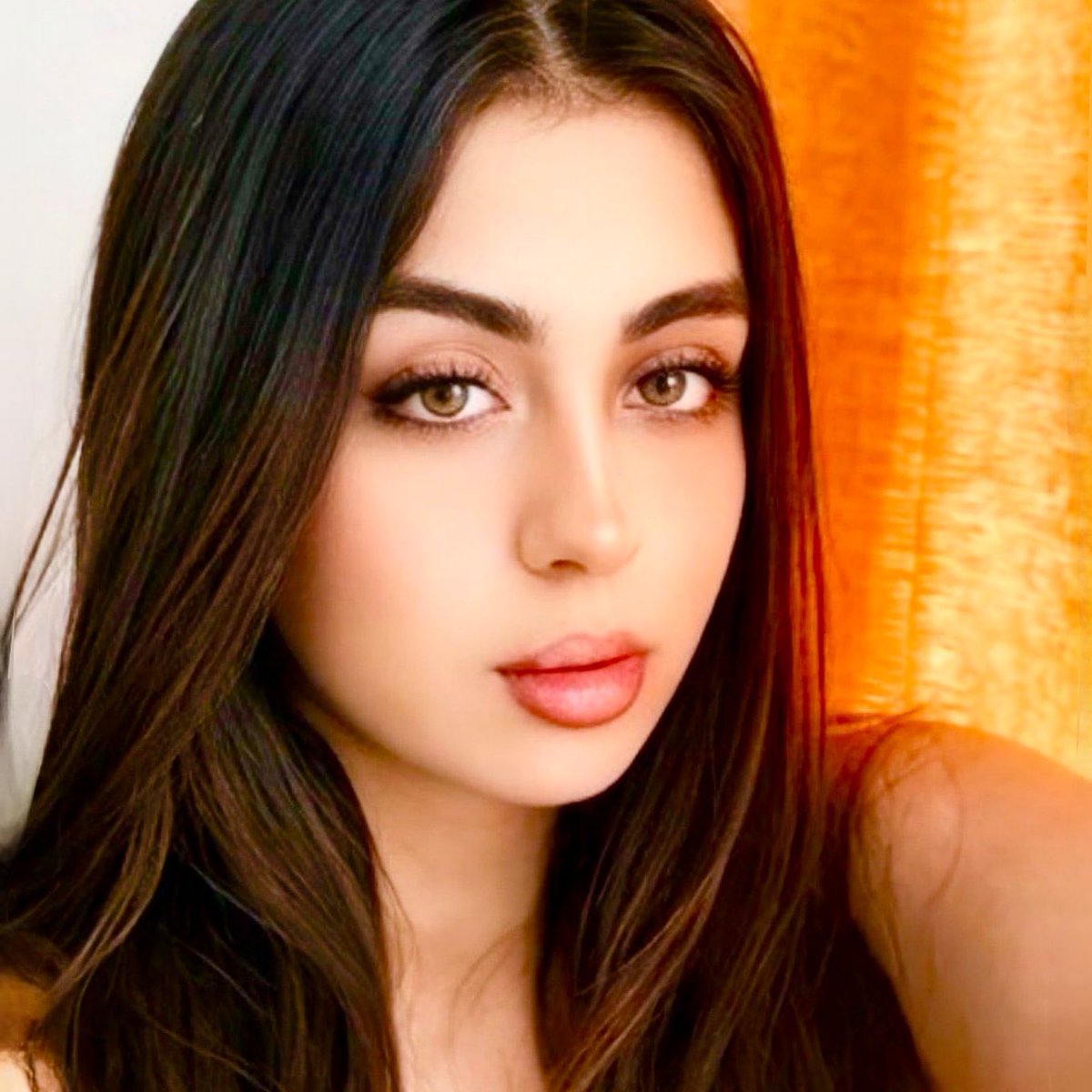 🇮🇷 آپادرا tweet media