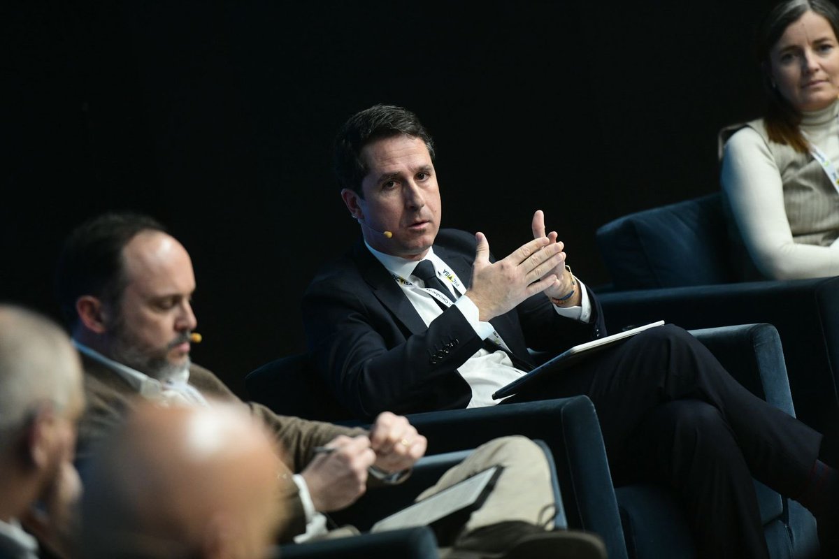 EcologicaGobCan's tweet photo. ♻️ El director general de Calidad Ambiental, Ángel Montañés, ha participado en #Future4Circularity, el gran punto de encuentro de la #economíacircular en España.
🗞️ El evento ha sido organizado por la revista @RevistaRETEMA
#EcológicaGobCan https://t.co/1DrzLElotL