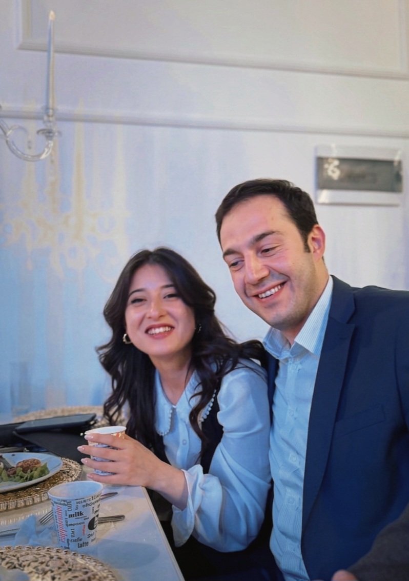 zsenakkus's tweet photo. "Kendi kendimizle yarışmadayız, gülüm.
Ya ölü yıldızlara hayatı götüreceğiz,
ya dünyamıza inecek ölüm." @Tuzelfazil https://t.co/QyZ83L3p4k