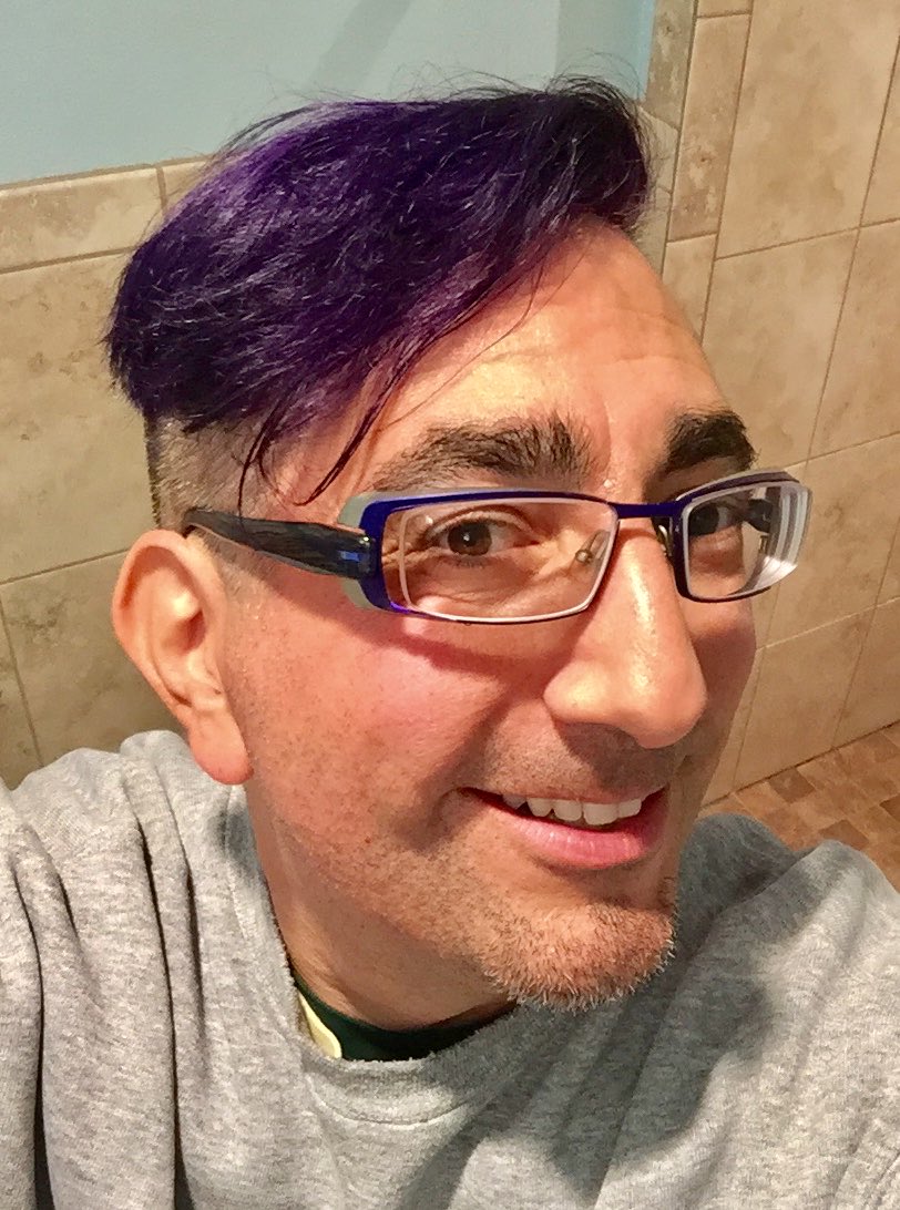 Eric, your favorite biblionerd. tweet media