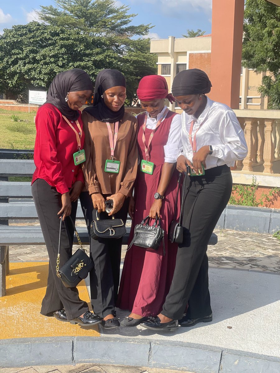 Asiyah💙 tweet media