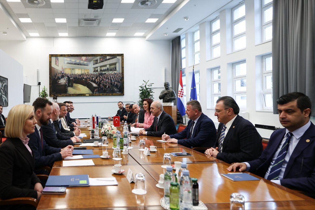 Matej Brečić tweet media