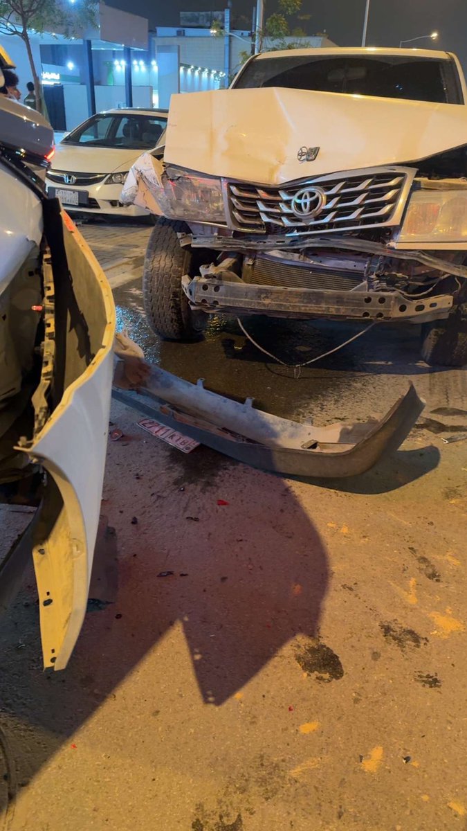 يـاسـمـيـن tweet media