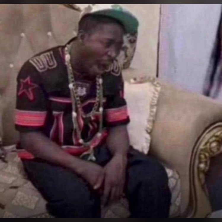 Do people still prefer loosing their  phones more than SIM card ?😂
lmao😂